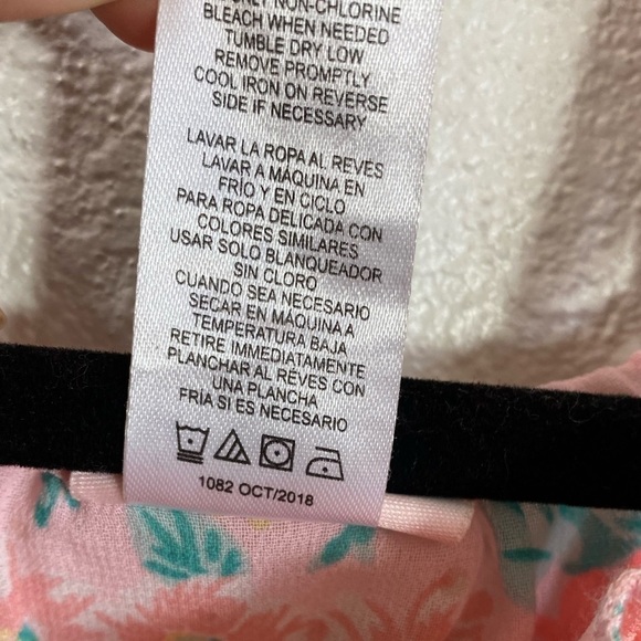 Little Lass pink floral dress with flutter sleeves and sequins size 5 - Picture 3 of 8